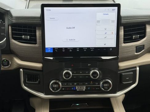 Used 2022 Ford Expedition Max Limited RWD image 18