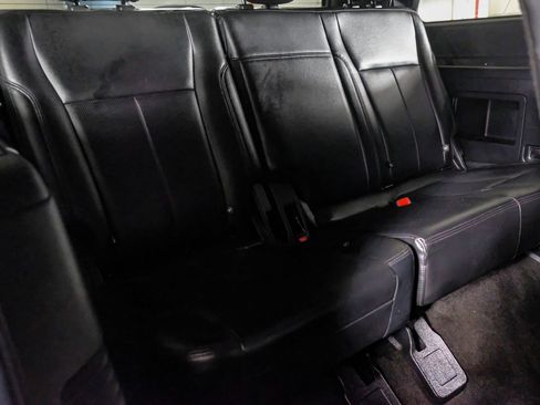 Used 2020 Ford Expedition XLT w/ Equipment Group 202A image 32