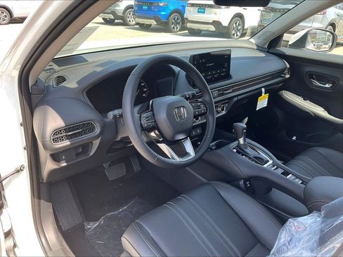 New 2026 Honda HR-V EX-L image 9