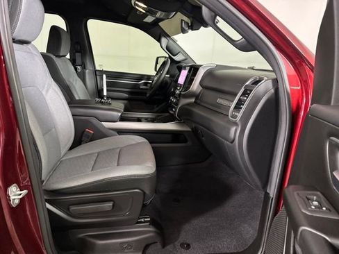 Used 2025 RAM 1500 Big Horn AWD/4WD image 28