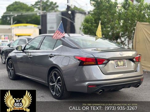 Used 2023 Nissan Altima 2.5 SR FWD image 4