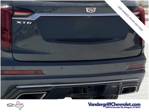 Used 2021 Cadillac XT6 Premium Luxury FWD image 6