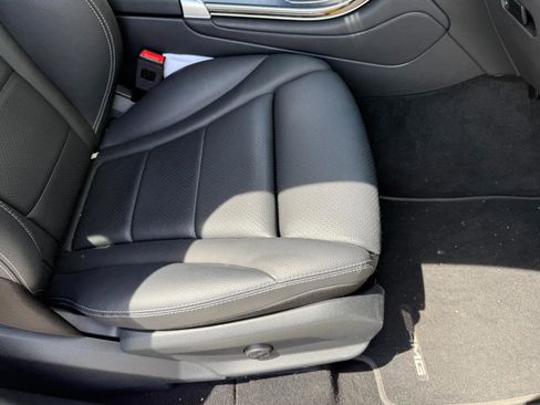 Used 2023 Mercedes-Benz GLC 300 4MATIC Coupe image 17