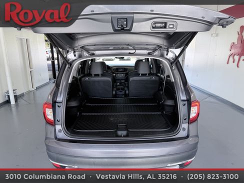 Used 2020 Honda Pilot Touring image 6