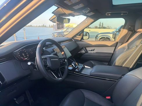 Certified 2025 Land Rover Range Rover Sport Dynamic SE AWD/4WD image 10