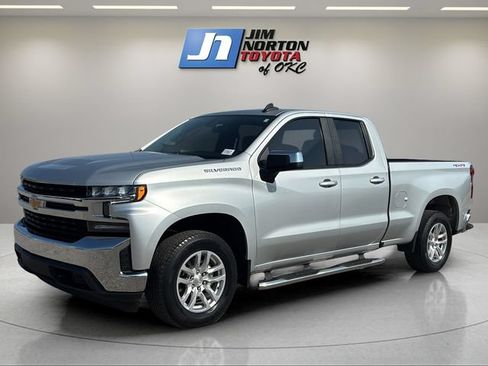 Used 2022 Chevrolet Silverado 1500 LT AWD/4WD image 1