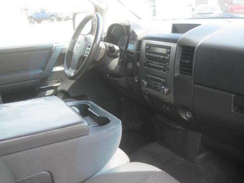 Used 2012 Nissan Titan SV image 19