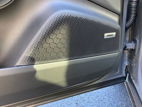 Used 2025 Porsche Macan 4S Electric image 22