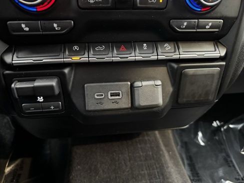 Used 2019 Chevrolet Silverado 1500 LT w/ All-Star Edition image 16