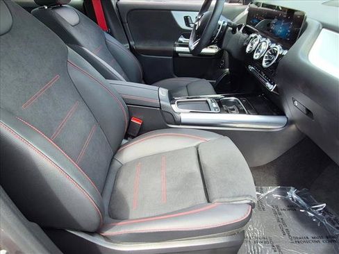 Used 2026 Mercedes-Benz GLA 35 AMG 4MATIC image 19