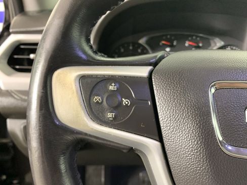 Used 2017 GMC Acadia SLE w/ Driver Alert Package I image 18