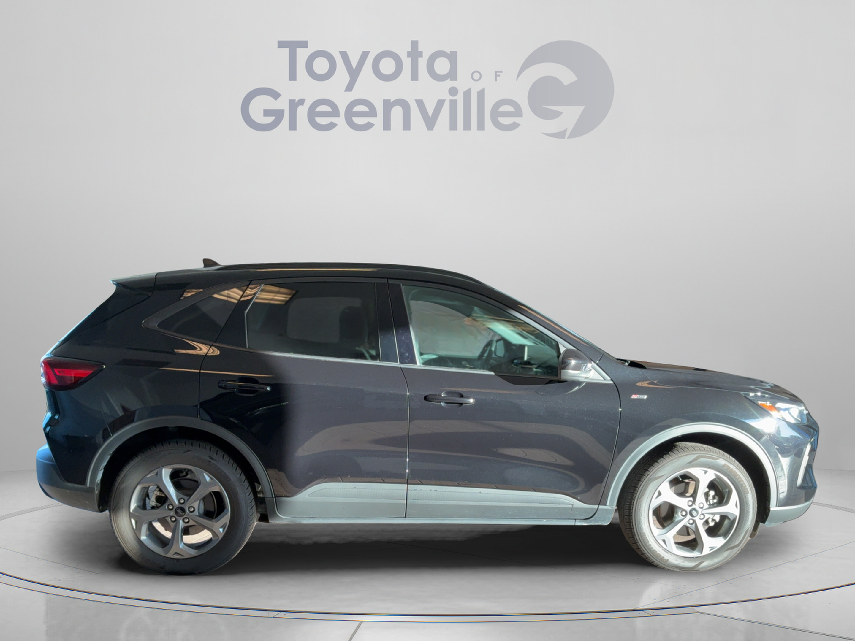 Used 2025 Ford Escape ST-Line Select AWD/4WD image 7