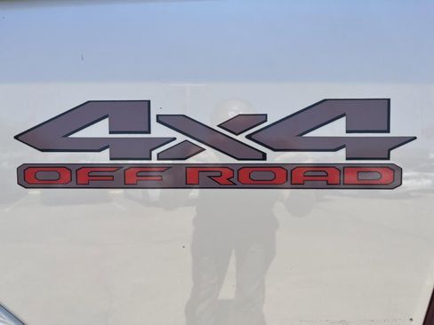 Used 2018 RAM 2500 Laramie w/ Sport Appearance Group image 10