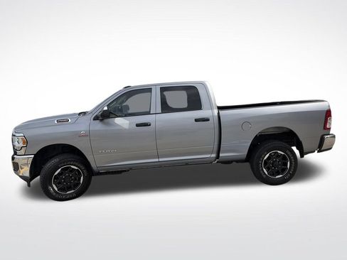 Used 2020 RAM 2500 Tradesman w/ Chrome Appearance Group AWD/4WD image 3