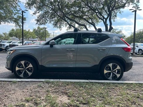 Used 2025 Volvo XC40 B5 Core w/ Protection Package Premier AWD/4WD image 1