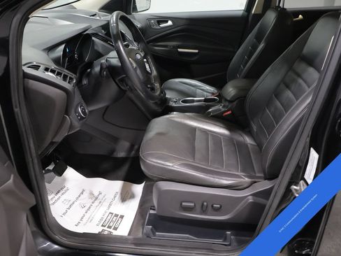 Used 2016 Ford Escape Titanium AWD/4WD image 2