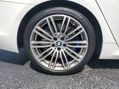 Used 2020 BMW M550i xDrive w/ Executive Package AWD/4WD image 5