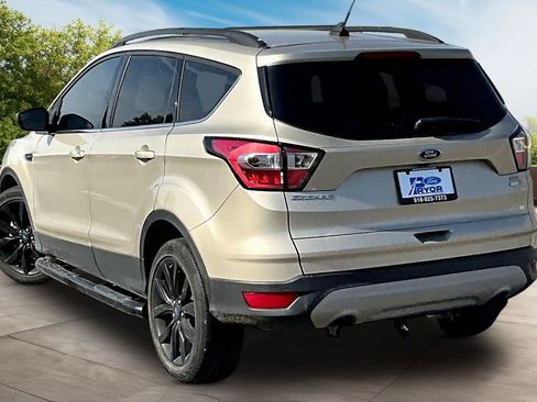 Used 2018 Ford Escape SEL AWD/4WD image 9