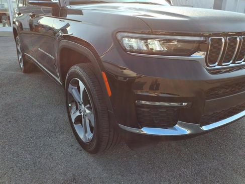 New 2025 Jeep Grand Cherokee L Limited w/ Luxury Tech Group II image 26