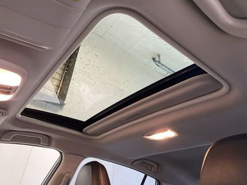 Used 2023 Subaru Crosstrek 2.5i Limited image 11