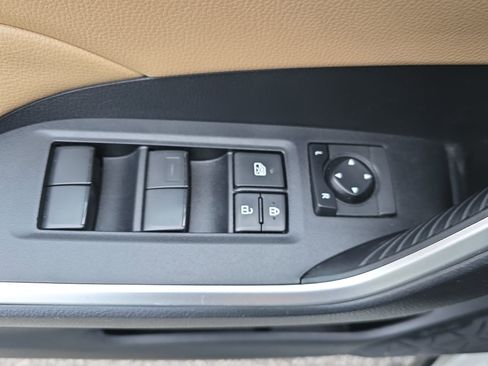 Used 2019 Toyota RAV4 XLE image 27