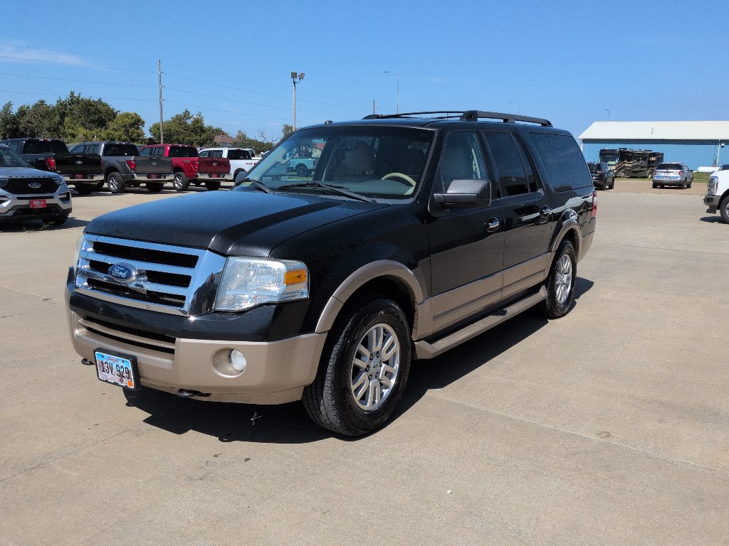 Used 2014 Ford Expedition EL XLT w/ Equipment Group 202A AWD/4WD image 4