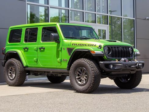Used 2025 Jeep Wrangler Unlimited Rubicon 392 AWD/4WD image 3