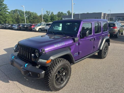 Used 2023 Jeep Wrangler Unlimited w/ Sun & Screen Package AWD/4WD image 2