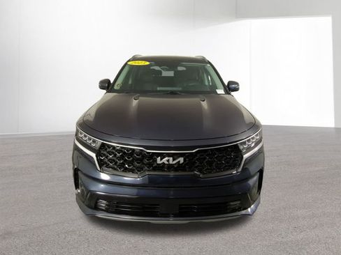 Used 2023 Kia Sorento EX image 16