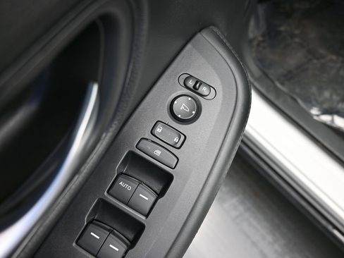 Certified 2025 Honda HR-V LX image 31