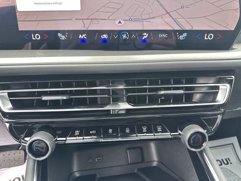New 2026 Chevrolet Traverse LT FWD image 25
