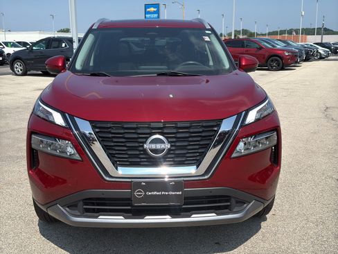 Certified 2023 Nissan Rogue SL w/ SL Premium Package AWD/4WD image 3
