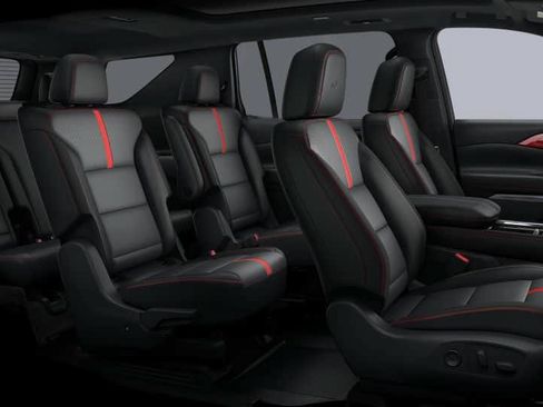 New 2026 Chevrolet Traverse RS w/ LPO, Floor Liner Package AWD/4WD image 56