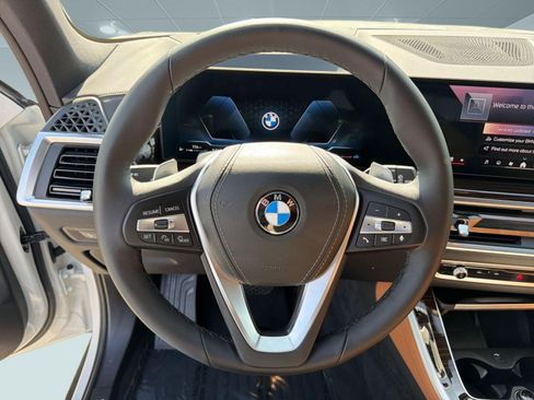 New 2026 BMW X5 sDrive40i w/ Climate Comfort Package RWD image 17