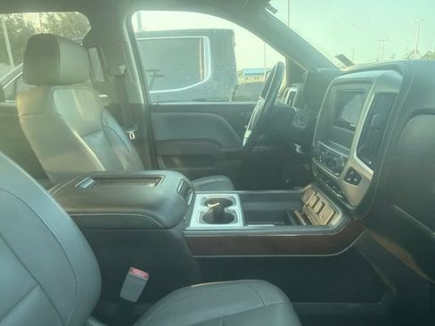 Used 2018 GMC Sierra 1500 SLT w/ SLT Premium Package AWD/4WD image 12