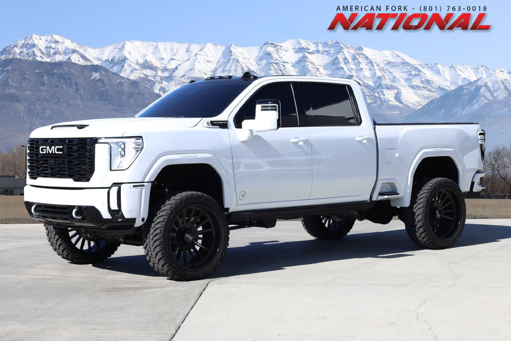 Used 2026 GMC Sierra 3500 Denali Ultimate AWD/4WD image 1
