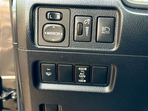 Used 2021 Toyota 4Runner Limited AWD/4WD image 33