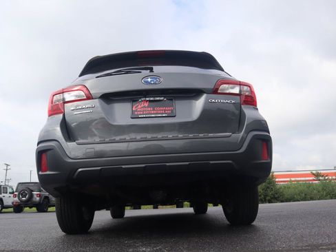 Used 2018 Subaru Outback 2.5i Premium AWD/4WD image 14