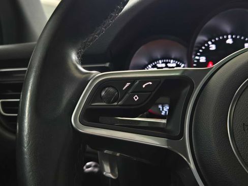 Used 2019 Porsche Macan AWD/4WD image 33