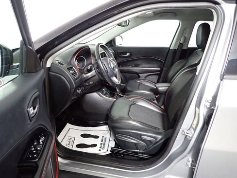 Used 2019 Jeep Compass Trailhawk image 20