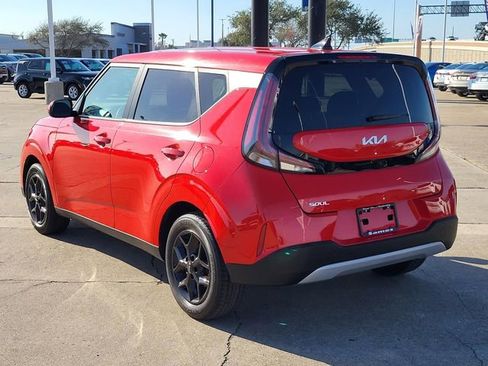 Used 2023 Kia Soul LX w/ Option Group 015 image 19