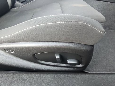 Used 2020 Chevrolet Camaro LT RWD image 21