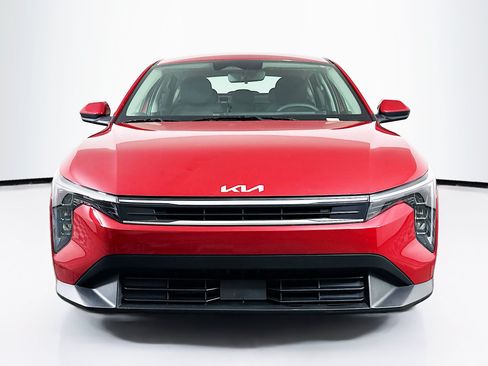 Used 2025 Kia K4 FWD image 2