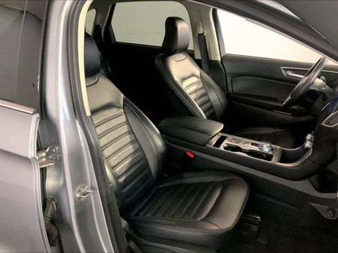 Used 2024 Ford Edge SEL AWD/4WD image 7