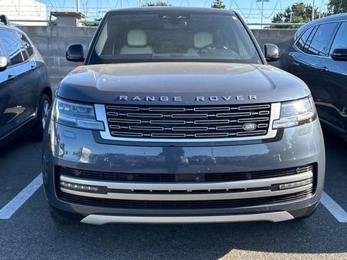 Used 2024 Land Rover Range Rover Long Wheelbase SE AWD/4WD image 3