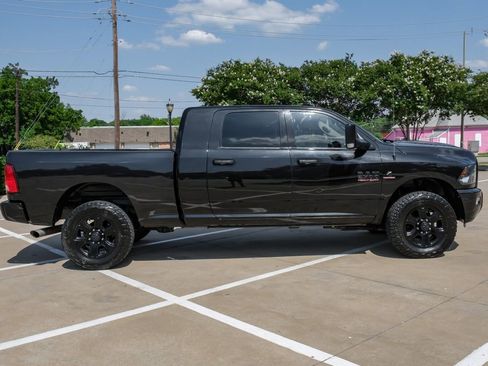 Used 2016 RAM 2500 Lone Star w/ Black Appearance Group image 6