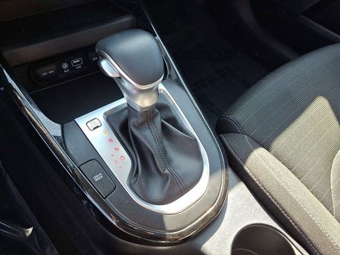 Used 2019 Kia Forte S w/ S Premium Package FWD image 16
