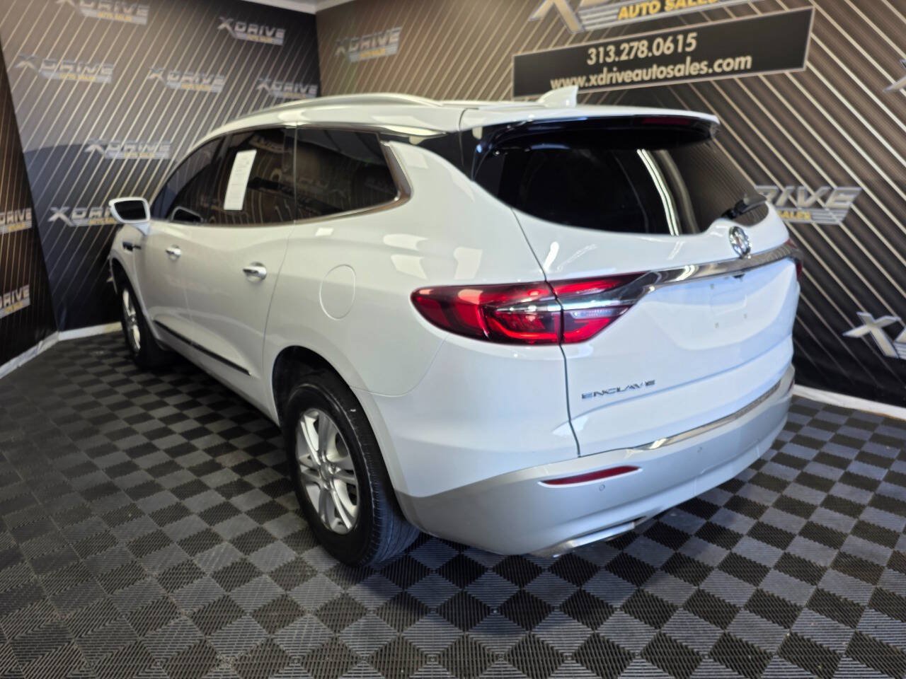 Used 2020 Buick Enclave Essence FWD image 10