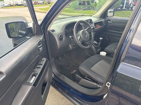 Used 2014 Jeep Patriot Sport w/ Power Value Group AWD/4WD image 5