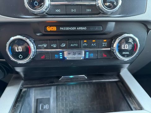 Used 2022 Ford F250 Lariat w/ Lariat Ultimate Package AWD/4WD image 40